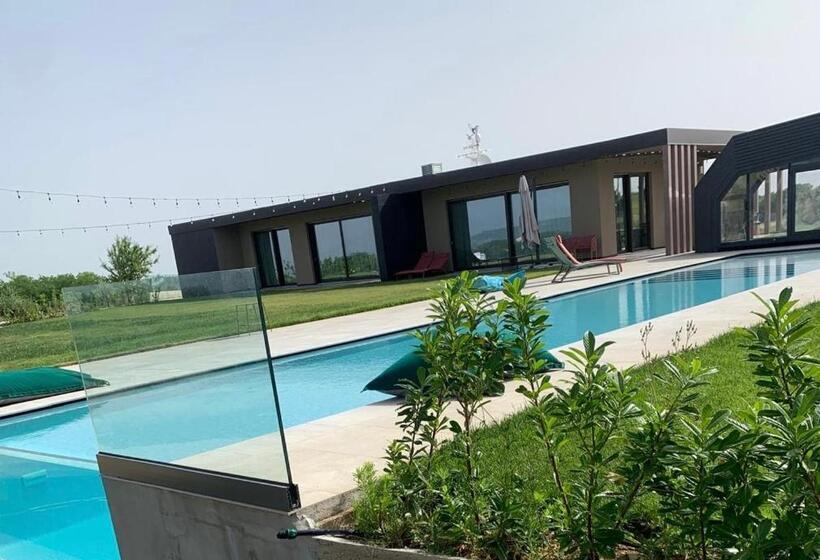 צימר Villa Pirello