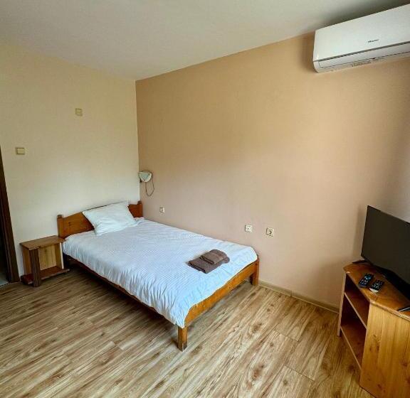 فندق хотелски комплекс ямболен