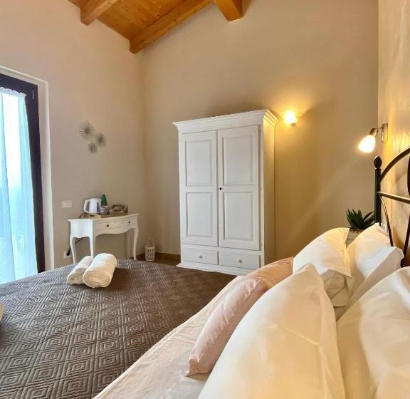 בית מלון כפרי Agriturismo La Quercia Bella