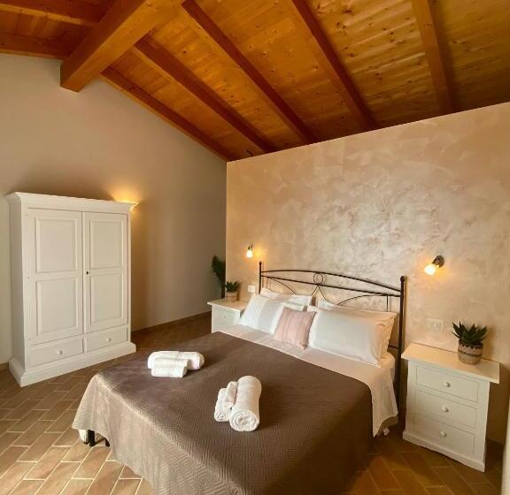 בית מלון כפרי Agriturismo La Quercia Bella