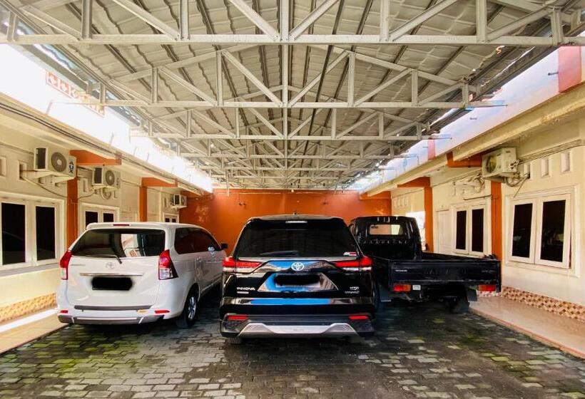 בית מלון כפרי Amira House Kisaran Redpartner