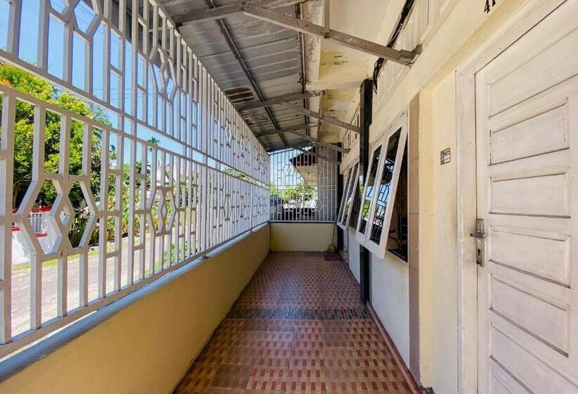 בית מלון כפרי Amira House Kisaran Redpartner