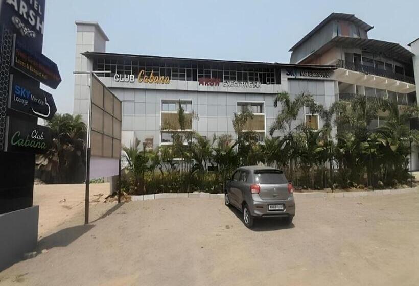 فندق Arsh Executive Inn