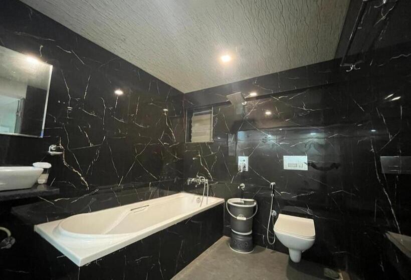 فندق Arsh Executive Inn