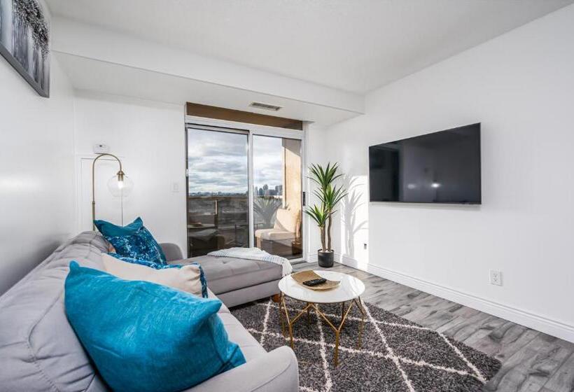 酒店 Luxuriours 2br 2wr Apartment