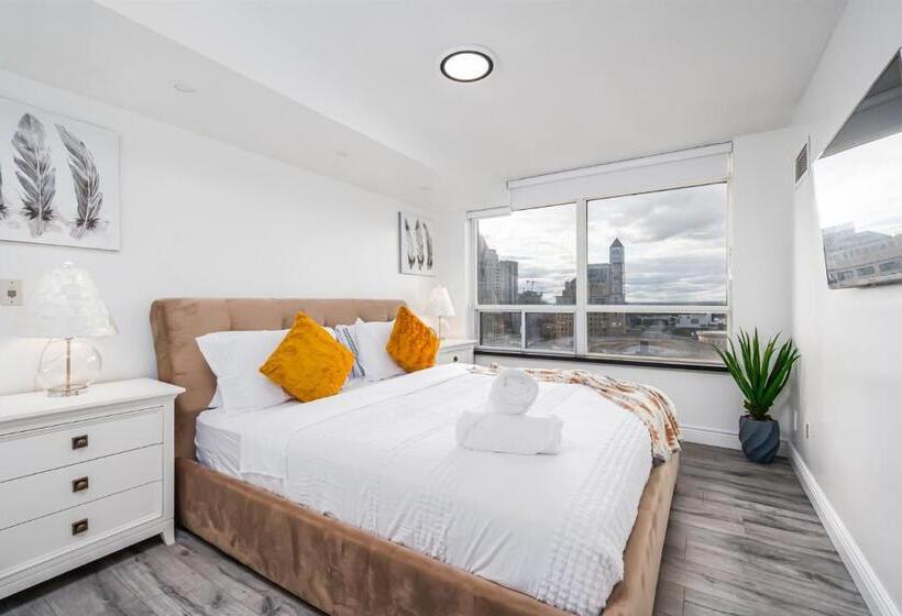 酒店 Luxuriours 2br 2wr Apartment