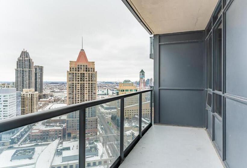 בית מלון כפרי Burnhamthorpe Residence