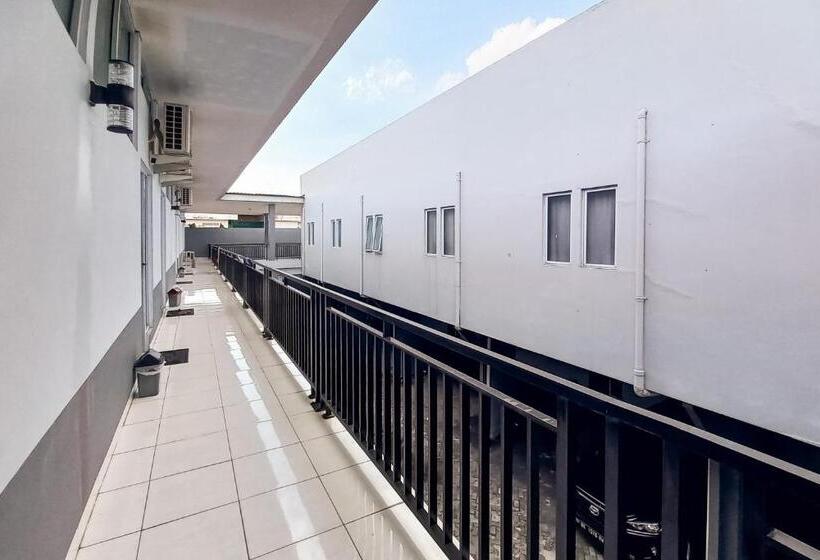 호텔 Cemara House Syariah Redpartner