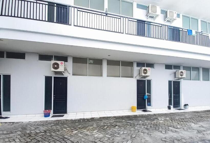 호텔 Cemara House Syariah Redpartner