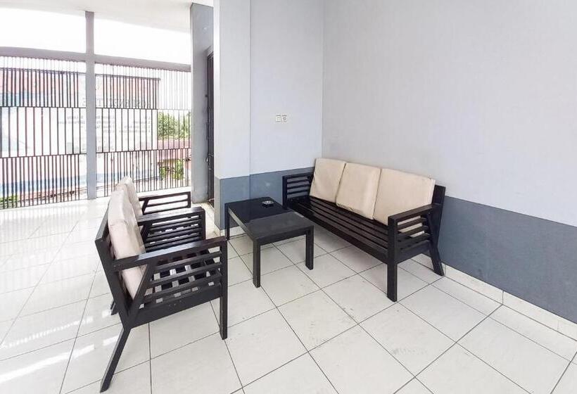 호텔 Cemara House Syariah Redpartner