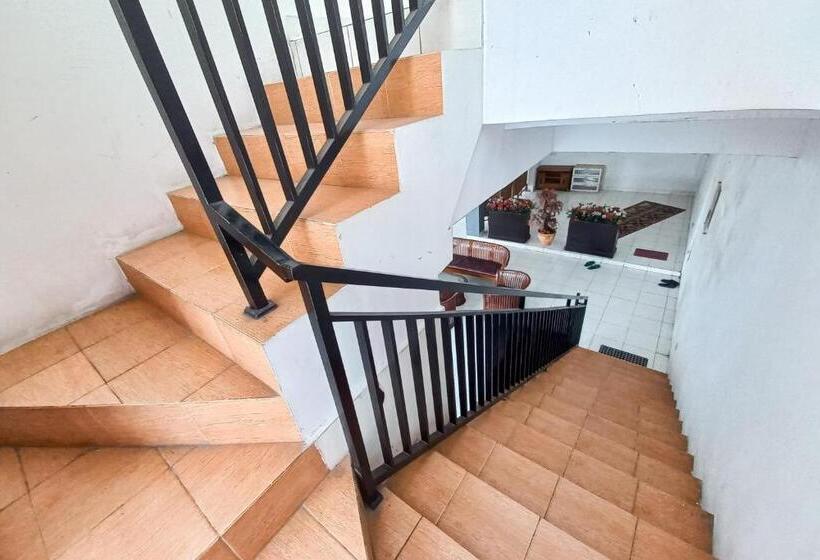 호텔 Cemara House Syariah Redpartner