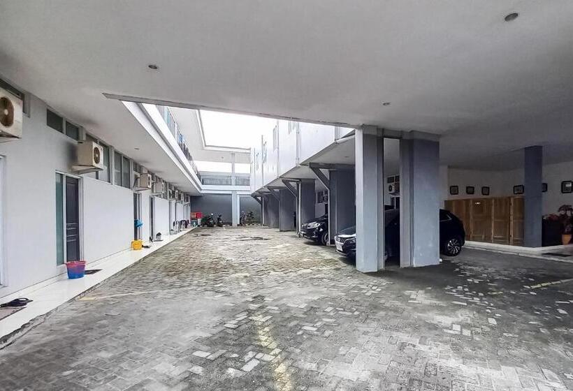 호텔 Cemara House Syariah Redpartner