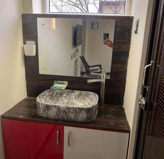 酒店 Coco Holidays