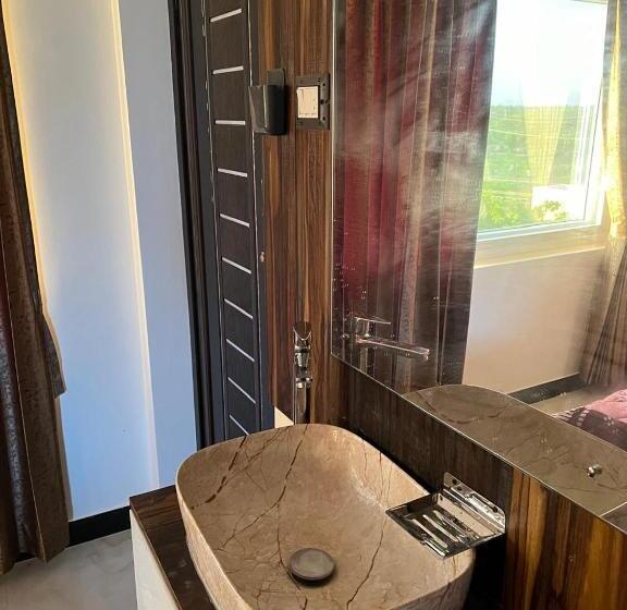 酒店 Coco Holidays