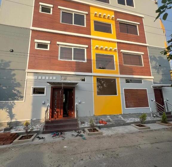 酒店 Coco Holidays