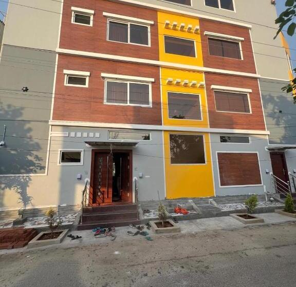 酒店 Coco Holidays