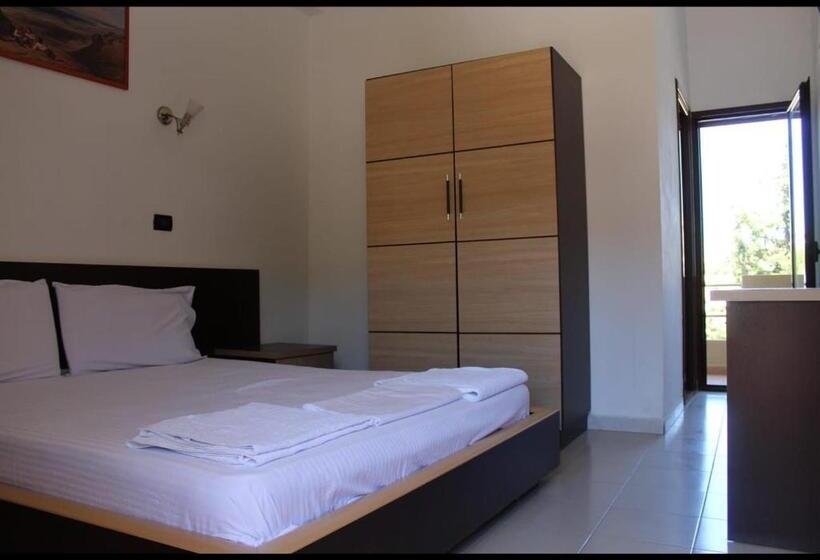 בית מלון כפרי Colosseo Vlore