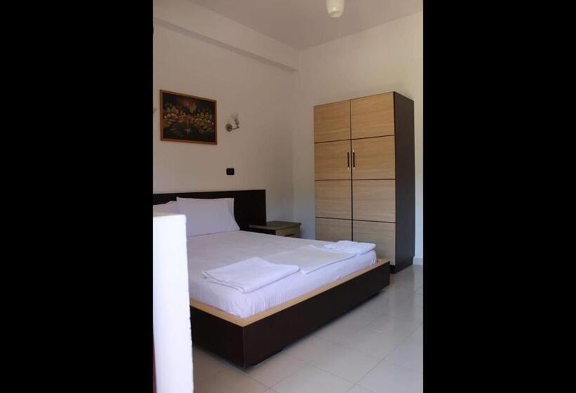 בית מלון כפרי Colosseo Vlore