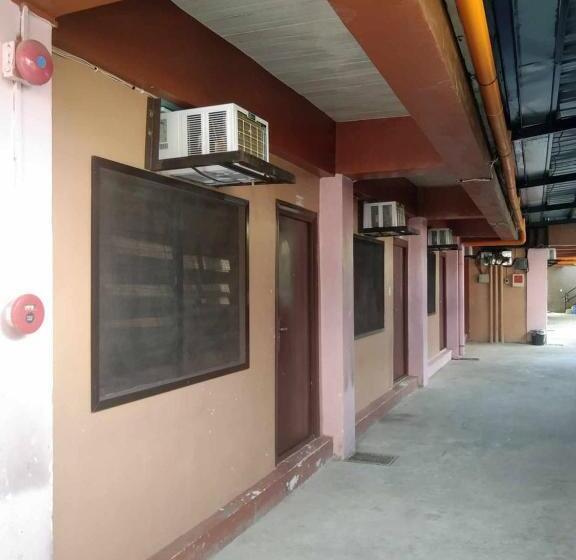 酒店 De Amado By Reddoorz