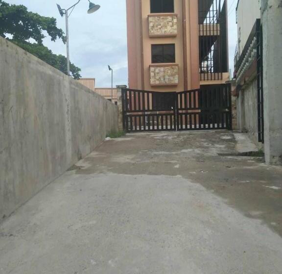 فندق De Amado By Reddoorz