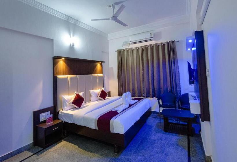 בית מלון כפרי Durga International