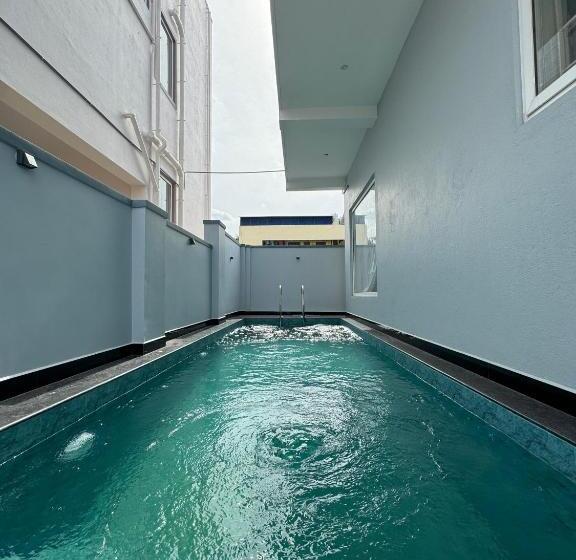 ホテル Lavish Homestay