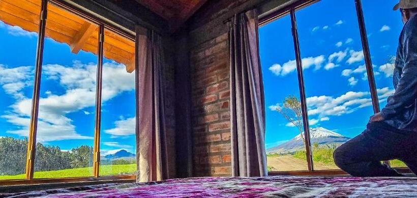 هتل Evegreen Cotopaxi