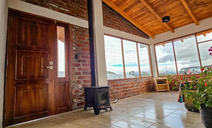 هتل Evegreen Cotopaxi