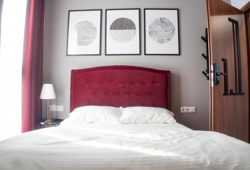 酒店 Fantazia Oradea   Self Check In & Out