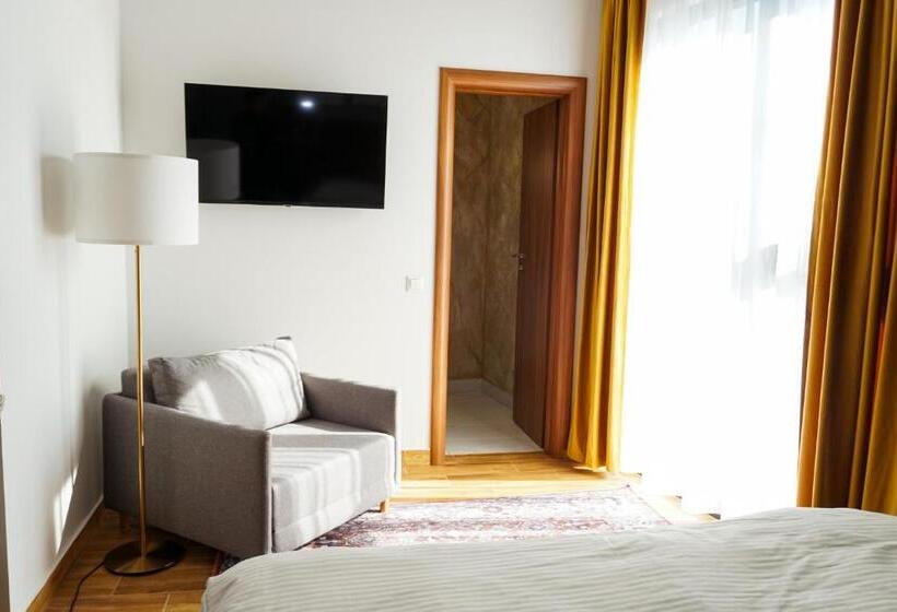 酒店 Fantazia Oradea   Self Check In & Out