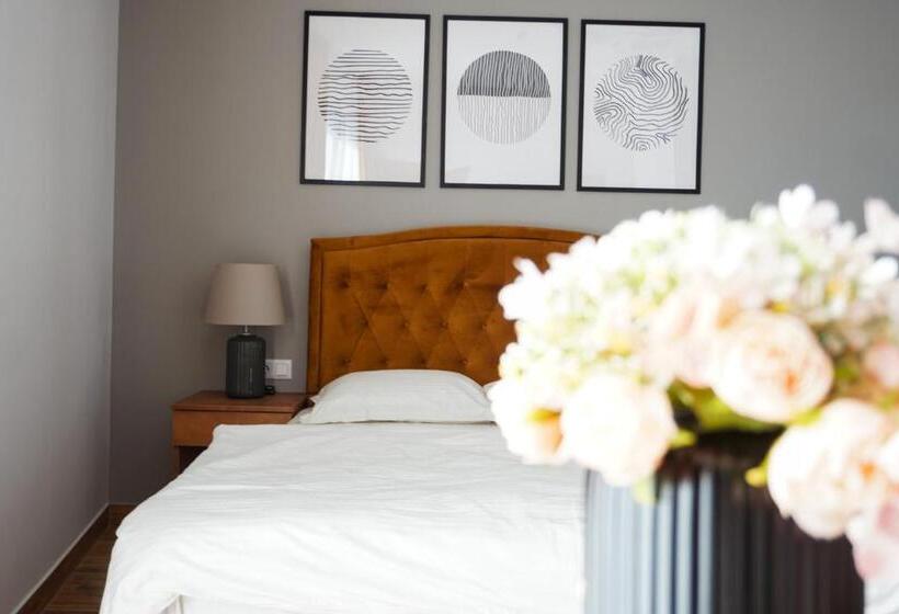 酒店 Fantazia Oradea   Self Check In & Out