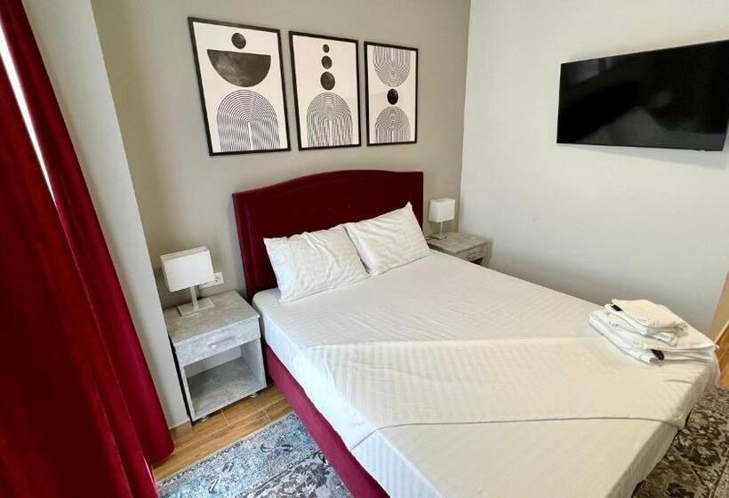 酒店 Fantazia Oradea   Self Check In & Out