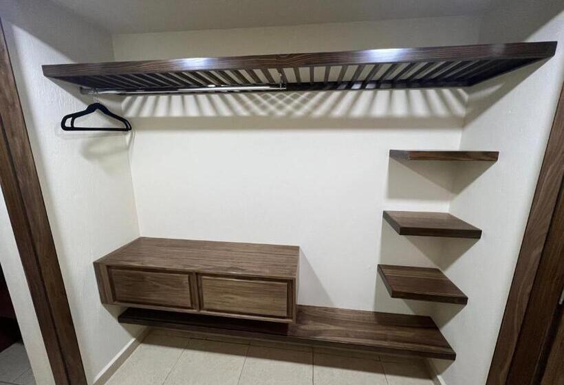 فندق Fiesta Alteña