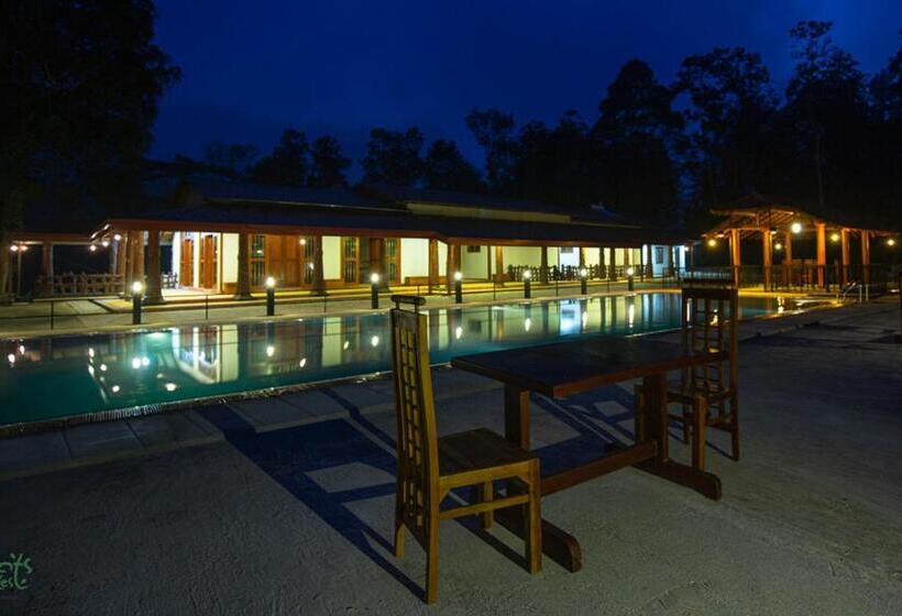 فندق Giants Forest