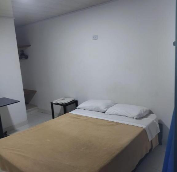 Отель Hospedaje Mis Antojojitos Las Rosas