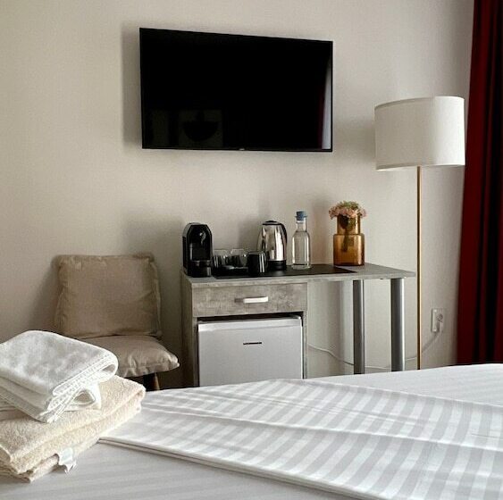 酒店 Fantazia Oradea   Self Check In & Out