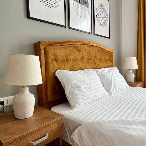 酒店 Fantazia Oradea   Self Check In & Out