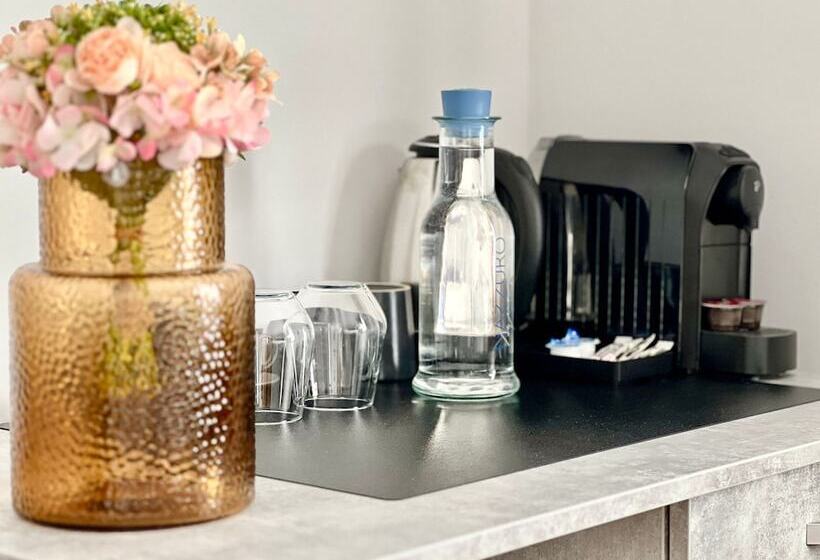 酒店 Fantazia Oradea   Self Check In & Out