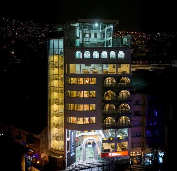 هتل Illampu Art Boutique