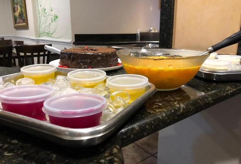 酒店 Internacional