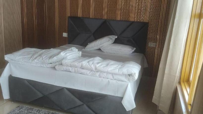 ホテル Kanti Resort