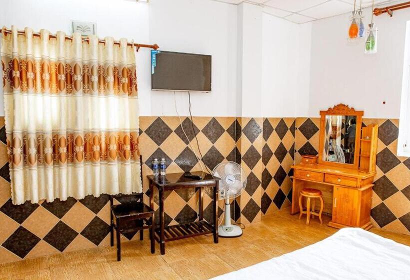 هتل Khách Sạn Caravelle