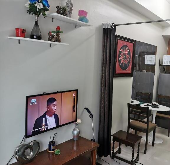 هتل Mall Of Asia Pasay Shore 3 Residence