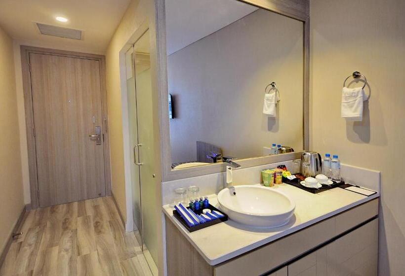 Thai Ha Oceanus Aparthotel Nha Trang