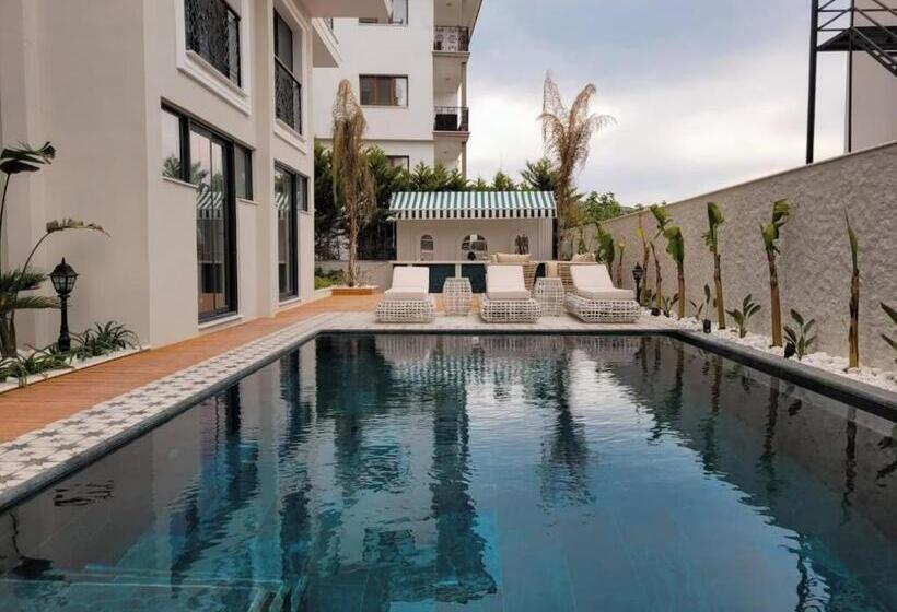 Dbd Hotel çeşme
