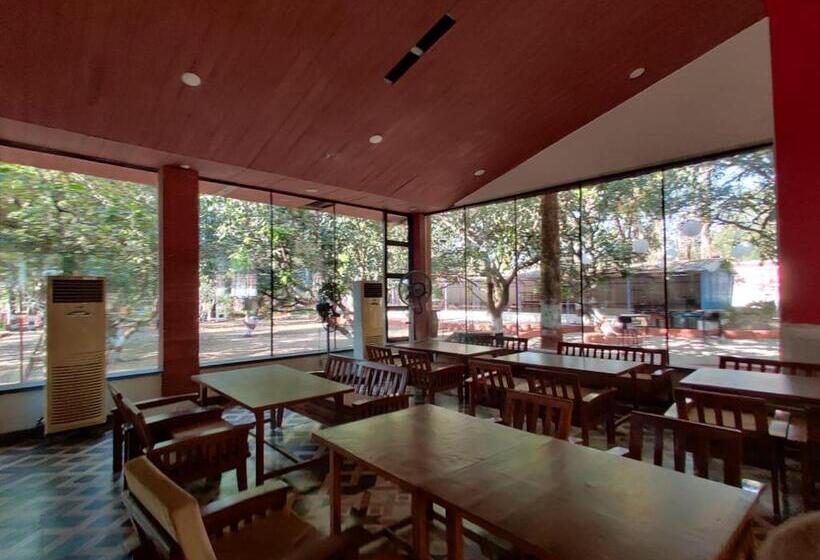 فندق Orchard Resort By Vaishali Group
