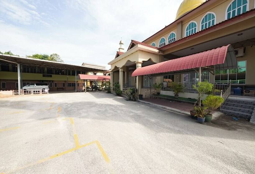 فندق Oyo 91004 Homestay Masjid At Taqwa