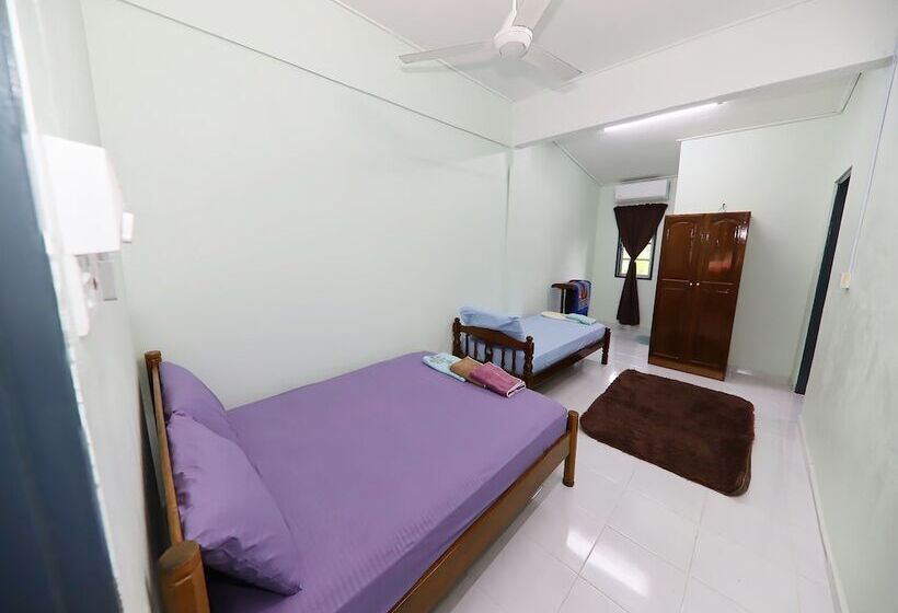 فندق Oyo 91004 Homestay Masjid At Taqwa