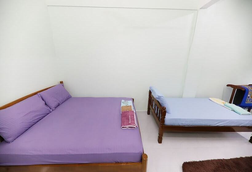 فندق Oyo 91004 Homestay Masjid At Taqwa