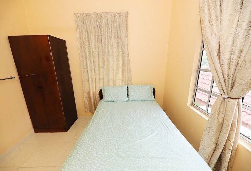 فندق Oyo 91004 Homestay Masjid At Taqwa